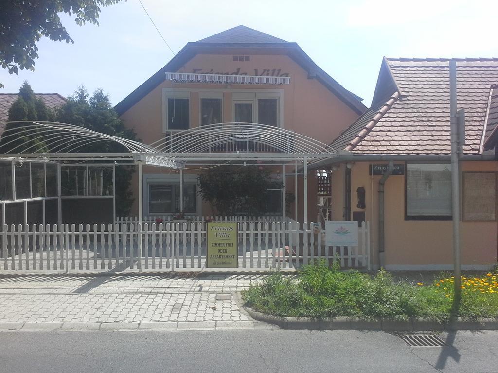 Friends Villa Apartments Heviz Exterior photo